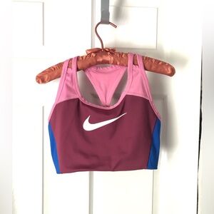 Nike swoosh logo colorblock Woman’s sports bra tank top dri-fit size L no pads